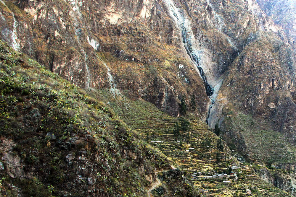 Great View of Fure and its small waterfall