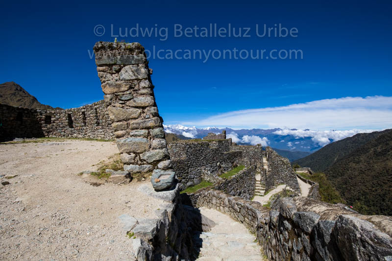 Porters at Inca Trail